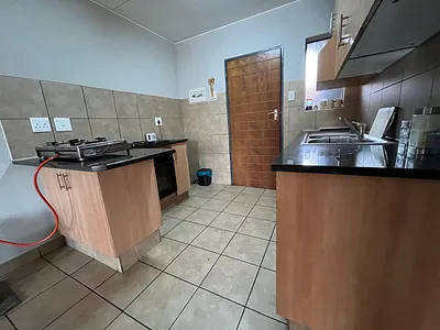2 Bedroom Apartment For Sale in Johannesburg - l3HH.webp