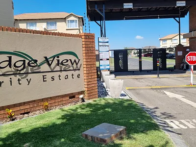 2 Bedroom Apartment To Rent in Witbank - c0Xp.webp