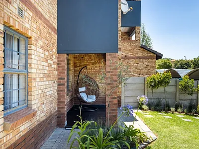 2 Bedroom Apartment To Rent in Midrand - buAs.webp