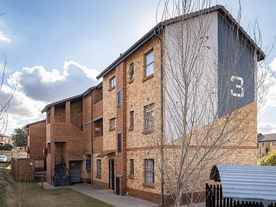 2 Bedroom Apartment To Rent in Midrand - vBS4.webp