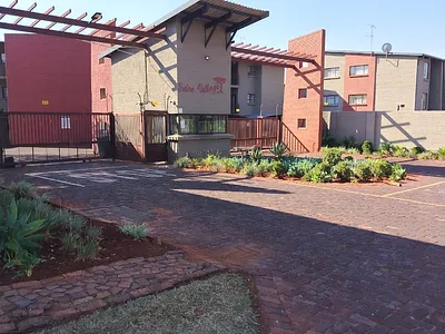 2 Bedroom Apartment For Sale in Pretoria - Kumt.webp