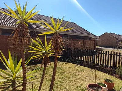 2 Bedroom Townhouse For Sale in Kempton Park - img