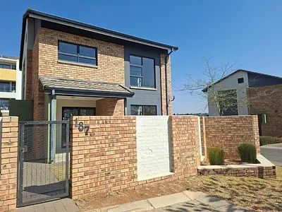 3 Bedroom Apartment For Sale in Centurion - img