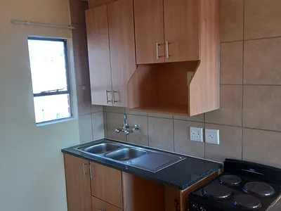 2 Bedroom Apartment To Rent in Akasia - b5CZ.webp