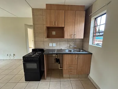 2 Bedroom Apartment To Rent in Akasia - 4diJ.webp