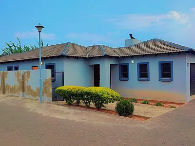 3 Bedroom Townhouse To Rent in Centurion - M6uW.webp