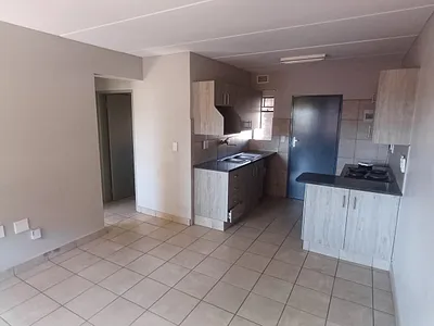 2 Bedroom Apartment For Sale in Pretoria - Eizt.webp