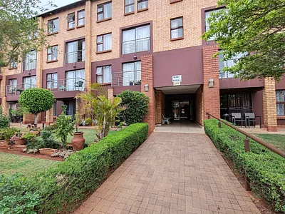 2 Bedroom Apartment For Sale in Pretoria - K7us.webp