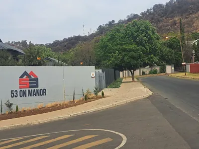 2 Bedroom Apartment For Sale in Johannesburg - POxY.webp
