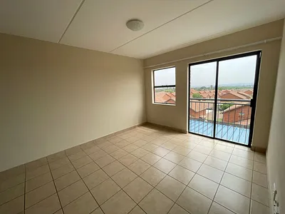 2 Bedroom Apartment To Rent in Akasia - IzHB.webp
