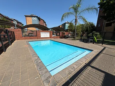2 Bedroom Apartment For Sale in Pretoria - JU9N.webp