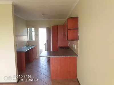 2 Bedroom Apartment For Sale in Pretoria - yn7Y.webp