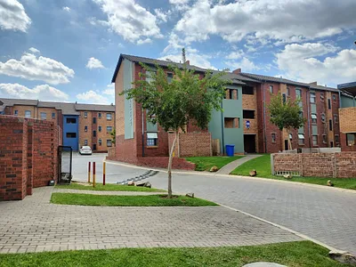 2 Bedroom Apartment To Rent in Johannesburg - VVHU.webp