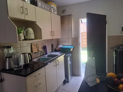 2 Bedroom Apartment To Rent in Midrand - ikvL.webp