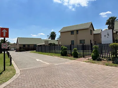 2 Bedroom Apartment To Rent in Witbank - vHw6.webp