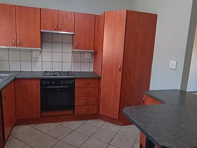 2 Bedroom Apartment To Rent in Kempton Park - Fku2.webp