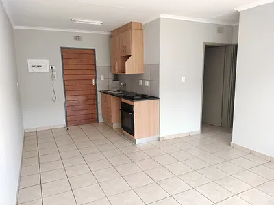 2 Bedroom Apartment To Rent in Johannesburg - pY47.webp