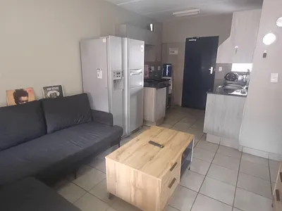 2 Bedroom Apartment For Sale in Pretoria - usPY.webp