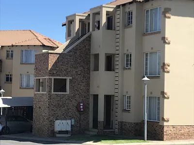 2 Bedroom Apartment To Rent in Witbank - m92I.webp
