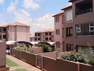 2 Bedroom Apartment To Rent in Germiston - jpFO.webp
