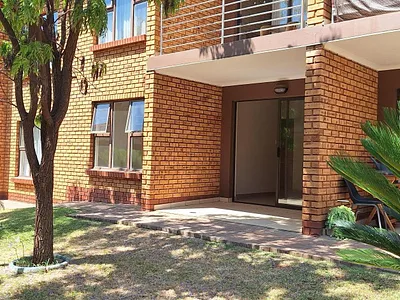 2 Bedroom Apartment For Sale in Pretoria - 5yLp.webp