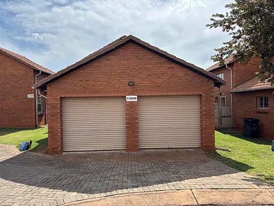 4 Bedroom Apartment To Rent in Akasia - pR2n.webp