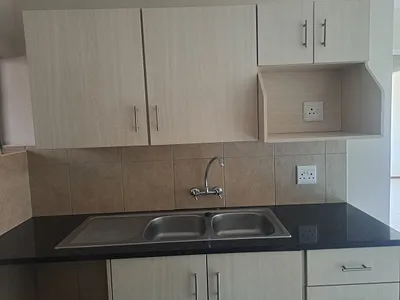 2 Bedroom Apartment To Rent in Midrand - dOtw.webp