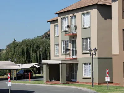 2 Bedroom Apartment To Rent in Johannesburg - fqJi.webp