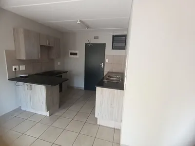 2 Bedroom Apartment To Rent in Pretoria - KO2Y.webp