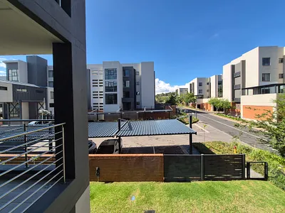 2 Bedroom Apartment For Sale in Pretoria - ZHGa.webp