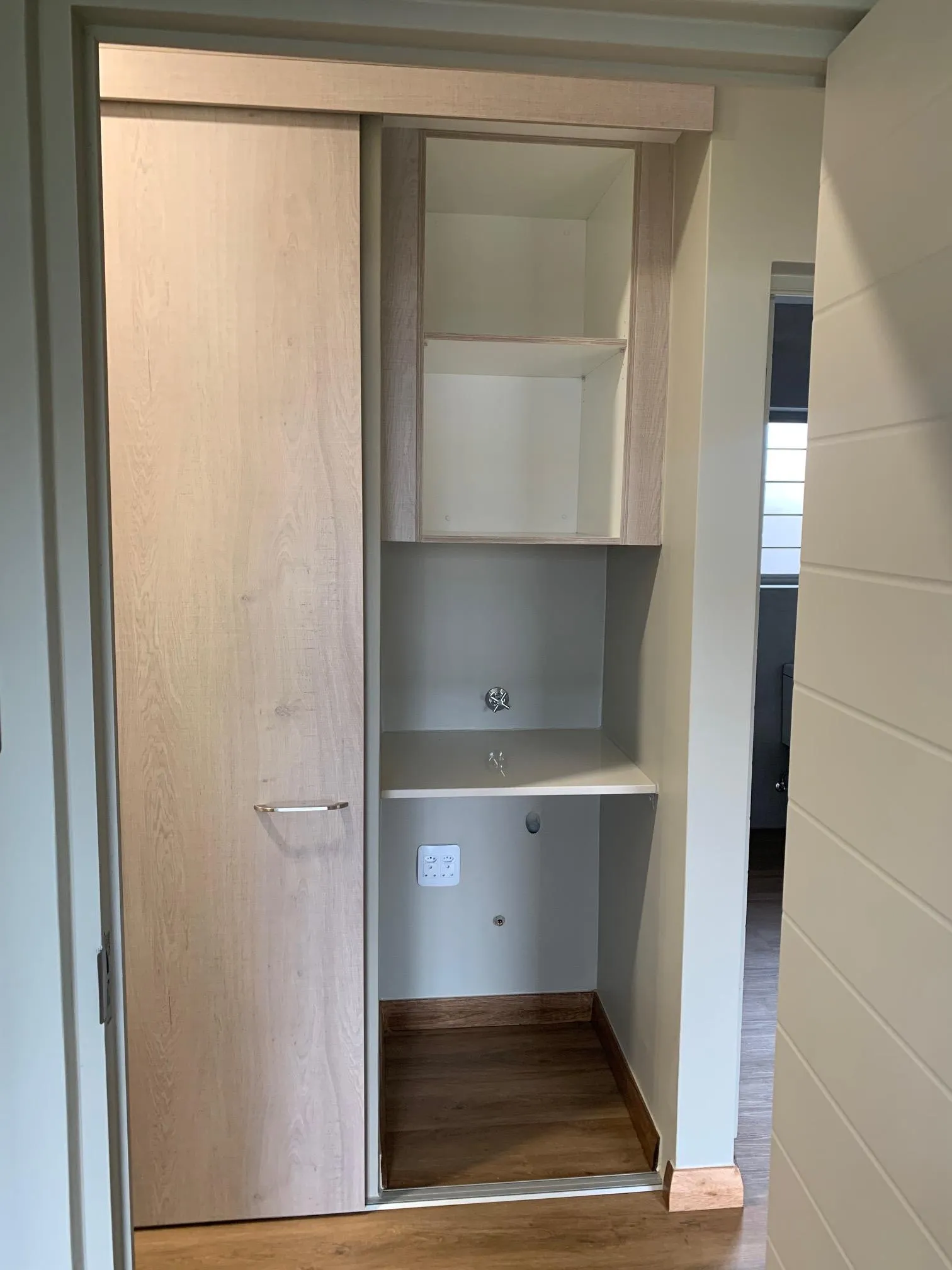 Carousel Indicator - LcYd.webp