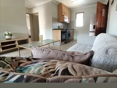2 Bedroom Apartment To Rent in Johannesburg - Iztb.webp