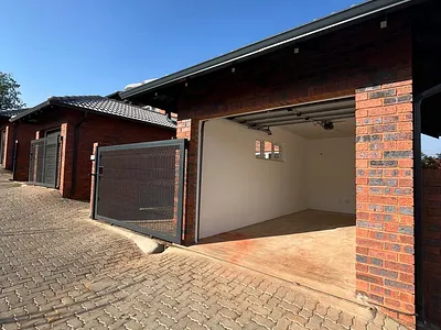 2 Bedroom Apartment To Rent in Krugersdorp - u9xg.webp