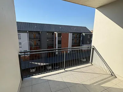 3 Bedroom Apartment To Rent in Midrand - XUSe.webp