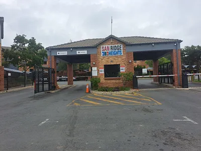 2 Bedroom Apartment For Sale in Midrand - khyb.webp