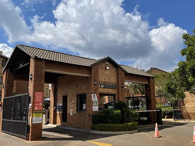 2 Bedroom Apartment To Rent in Pretoria - 4k3S.webp