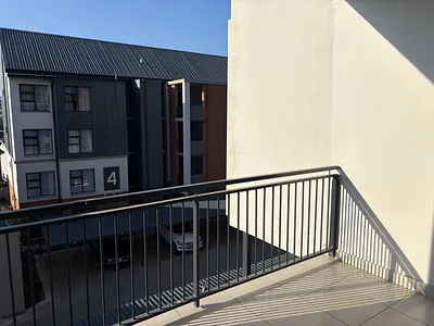 2 Bedroom Apartment For Sale in Midrand - 9uCC.webp