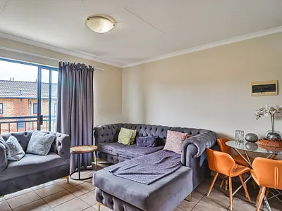 2 Bedroom Apartment For Sale in Pretoria - cNdM.webp