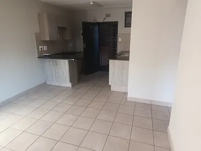 2 Bedroom Apartment To Rent in Pretoria - YaGI.webp