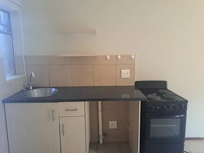 1 Bedroom Apartment To Rent in Midrand - m7F0.webp