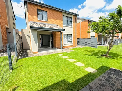 3 Bedroom Apartment For Sale in Pretoria - 9Bpz.webp