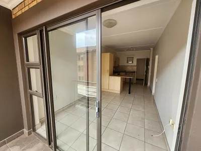 1 Bedroom Apartment For Sale in Pretoria - img