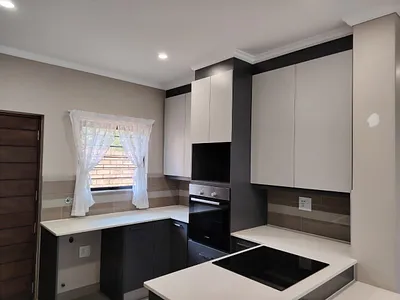 3 Bedroom Apartment To Rent in Randburg - tffS.webp