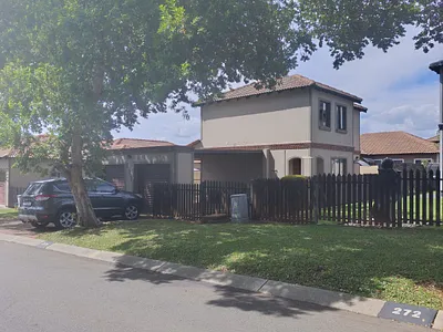 3 Bedroom House For Sale in Alberton - 3BsE.webp