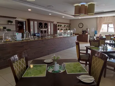 3 Bedroom Townhouse To Rent in Randburg - ChPF.webp