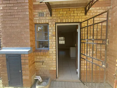 2 Bedroom Apartment To Rent in Midrand - Ocdn.webp