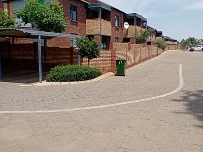 2 Bedroom Apartment To Rent in Pretoria - v7cx.webp