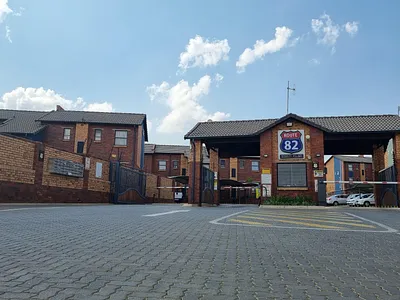 2 Bedroom Apartment To Rent in Johannesburg - vOdT.webp