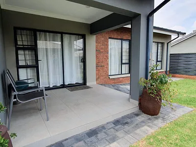 2 Bedroom House To Rent in Pretoria - VLQB.webp