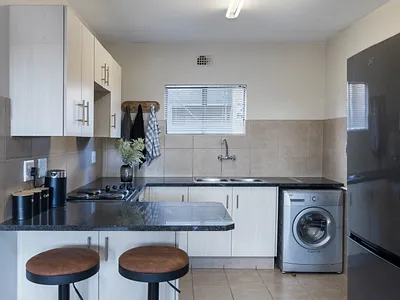 2 Bedroom Apartment To Rent in Midrand - jSE2.webp